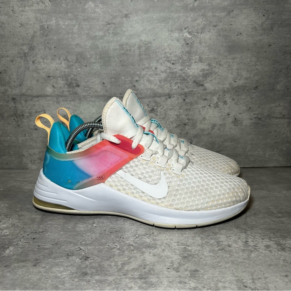Nike Free Run TR 8 Sneakers AQ7492-102 Womens sz 7.5 - white/pink
